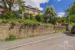 73, Almondbury Bank, Almondbury, Huddersfield HD5 8HA