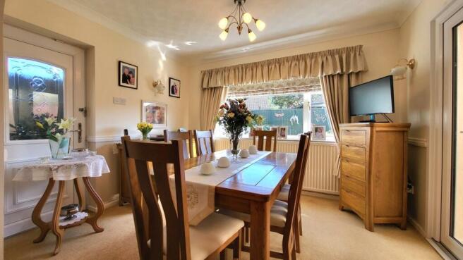 Thornton Close, Gunthorpe , Peterborough, PE4 photo 4
