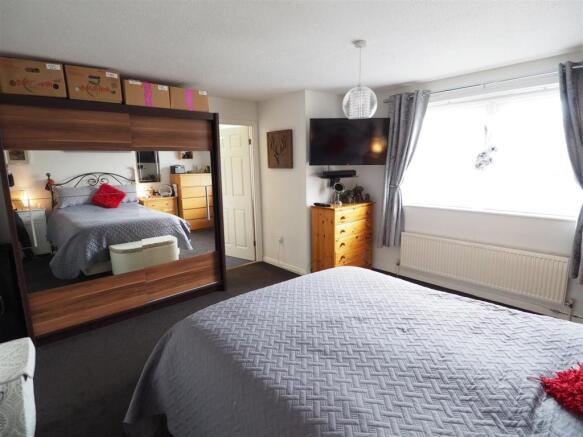 Bedroom One Into En-Suite 699