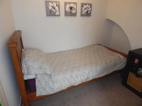 Bedroom Four (2)
