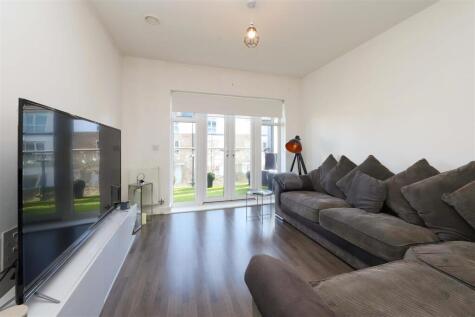 Clovelly Court, Wintergreen Boulevard, West Drayton