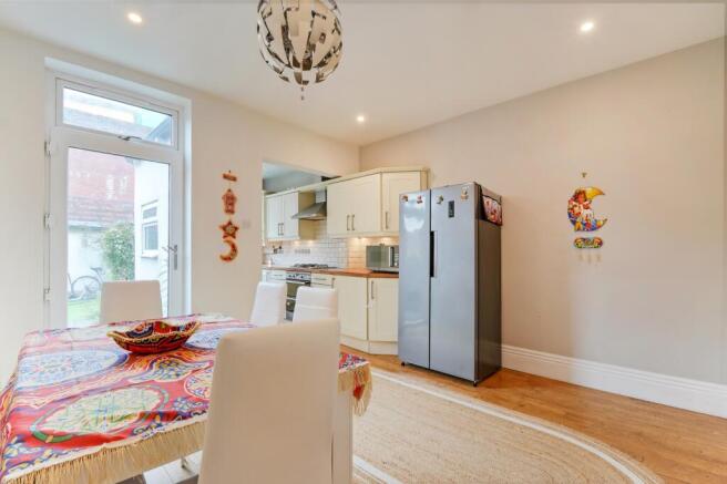 4 bed Terraced for sale Image 6