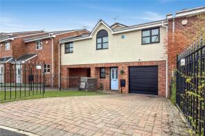 99, Blueberry Avenue, Manchester M40 0GE