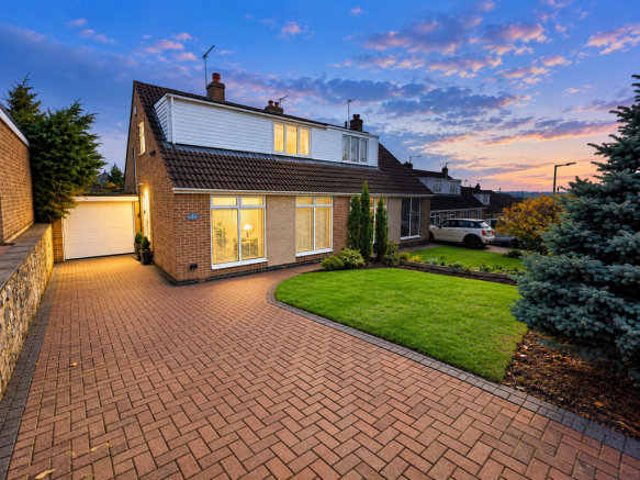 4-bed semi-detached on Elliston Avenue, Staincross, Barnsley, S75 6LN, £325,000