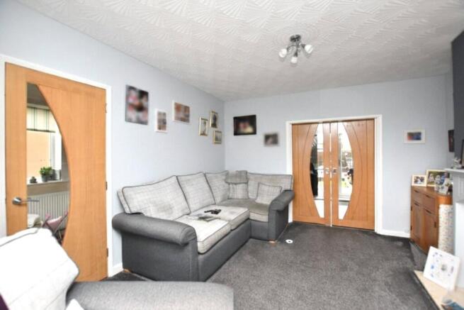 3 bed Semi-Detached for sale Image 4