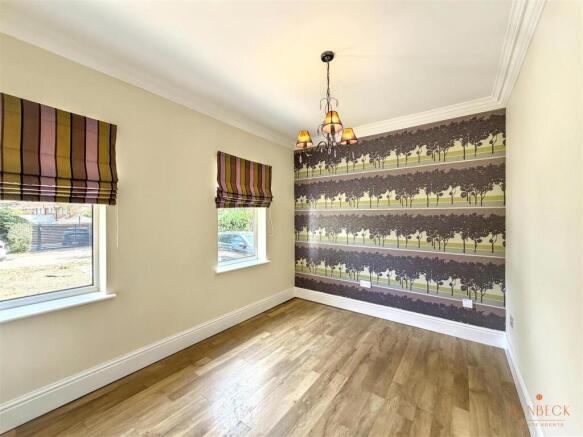 4 bed Detached for sale Image 6