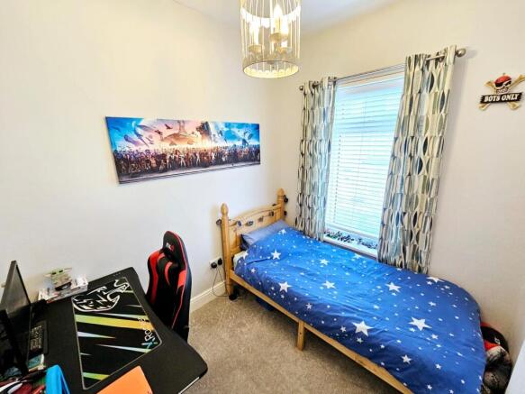 3 bed Semi-Detached for sale Image 7