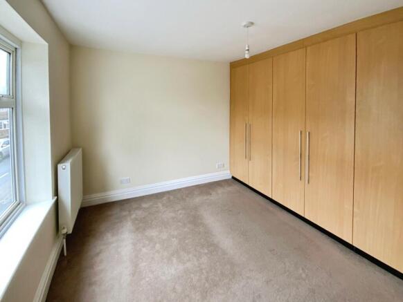 3 bed Semi-Detached for sale Image 9