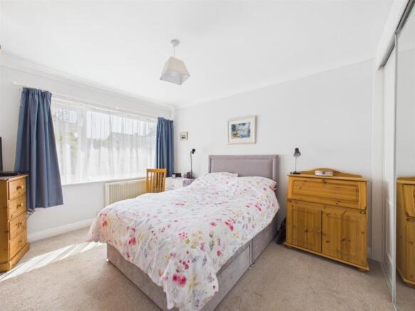 2 bed Semi-Detached Bungalow for sale Image 7