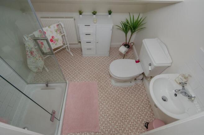 Shower room.jpg