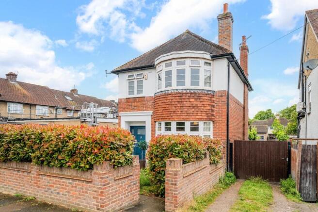 3-bed detached on Meadowview Road, Epsom, KT19, £675,000