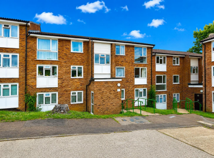 Cleves Road, Woodhall Farm, Hemel Hempstead