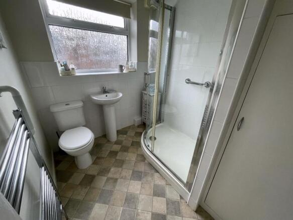 Shower room/w.c.