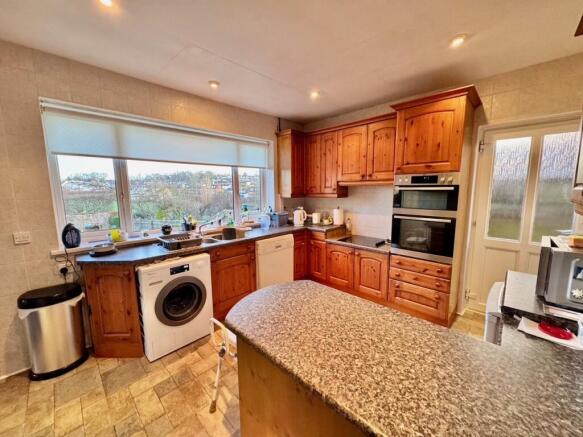 Seafield Ave, Exmouth photo 4