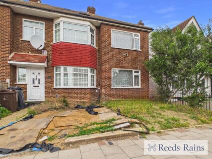High Road, Romford, RM6
