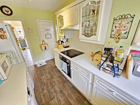 3 bed Semi-Detached for sale Image 7