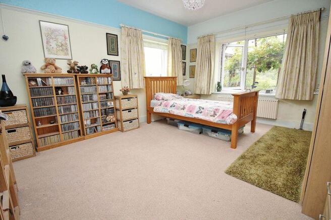 Photo 12