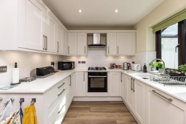 3 bed Detached Bungalow for sale Image 6