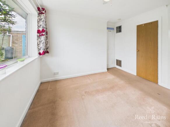 2 bed Bungalow for sale Image 9