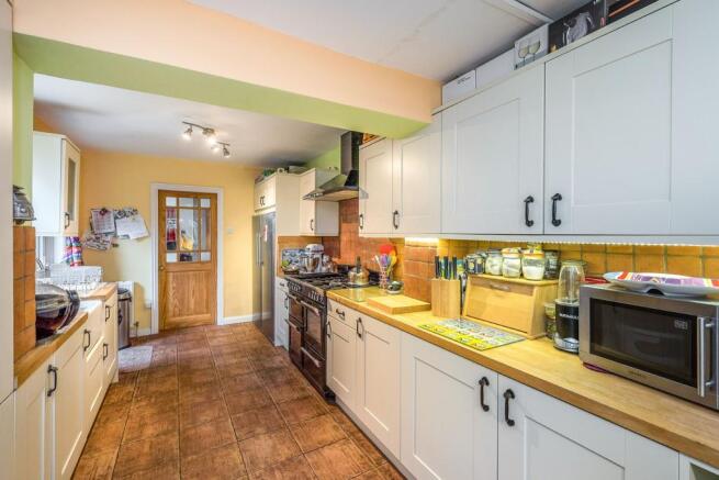 Kitchen/
Breakfast R