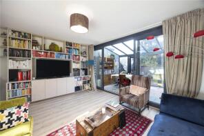 61, Arnal Crescent, London SW18 5PY