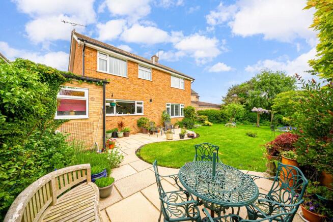 4 bed Detached for sale Image 12
