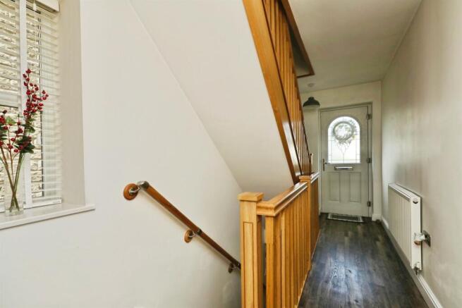 3 bed Semi-Detached for sale Image 6