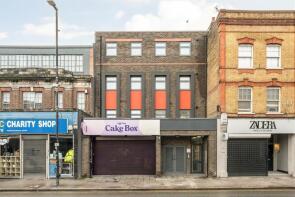 Flat 3, 150 Valencia House, Trafalgar Road, London SE10 9TZ