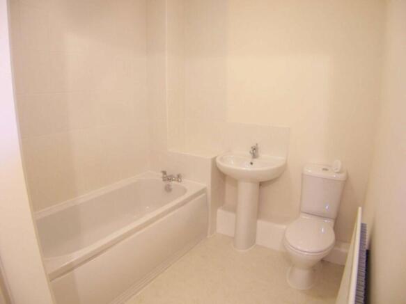 2 bed Apartment to rent Image 7