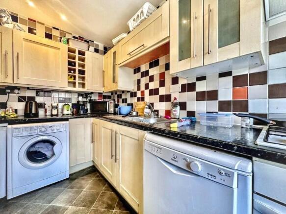 wejhYBVc9kmJrQu648DNzg (1).jpg