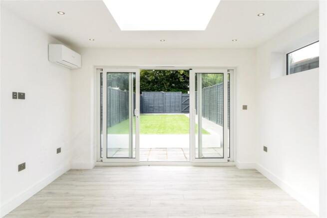 Reception To Garden