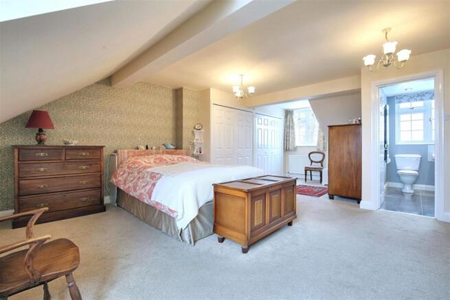 Bed 1a.jpg