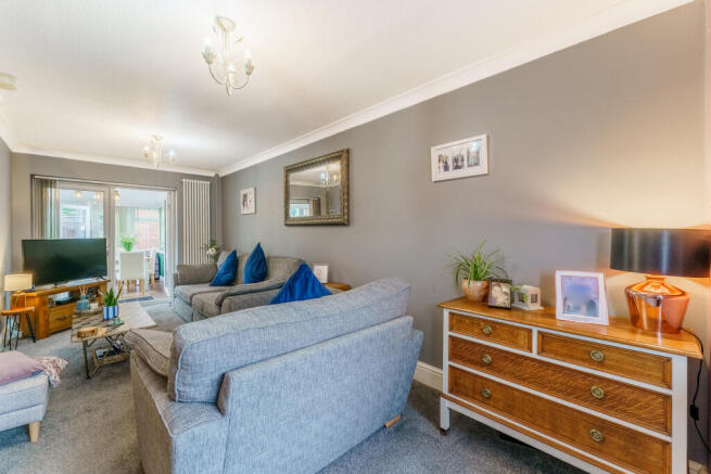 3 bed Semi-Detached for sale Image 4
