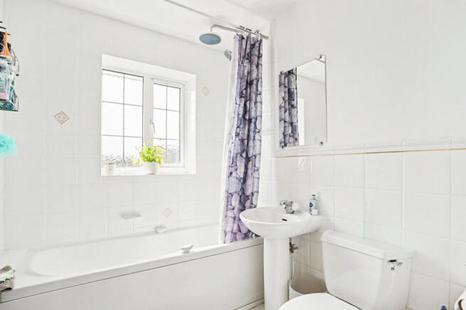3 bed Detached for sale Image 10