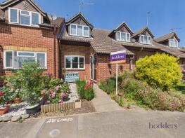 49, Monks Crescent, Addlestone KT15 1UX