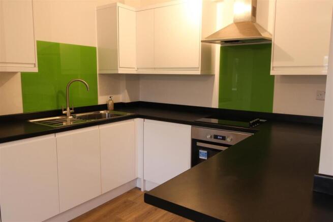 Sussex Road 29a Kitchen 2.jpg