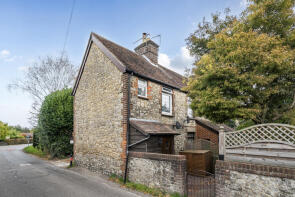 Rose Cottage, Forge Row, Dean Street, East Farleigh ME15 0HS