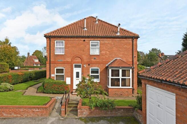 2 bed Flat to rent Image 10
