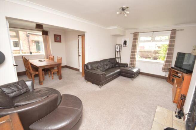 Lounge to dining room