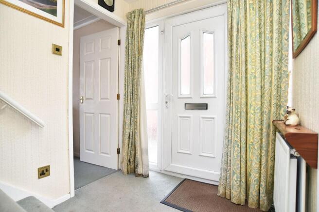 3 bed Semi-Detached for sale Image 9