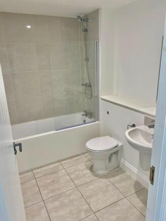 1 bed Apartment to rent Image 4