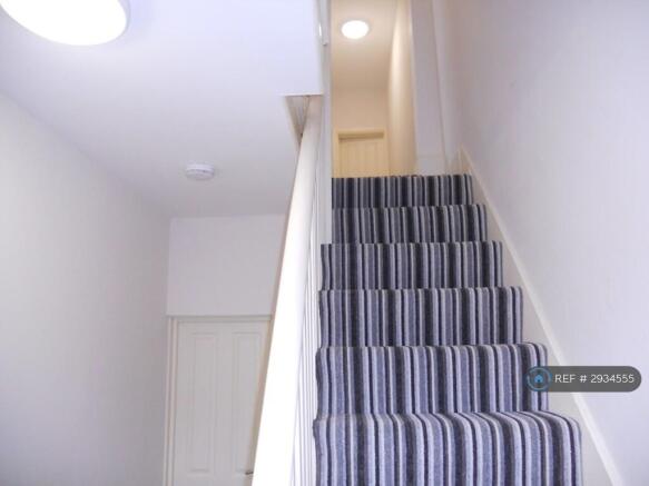 4 bed End of Terrace to rent Image 8