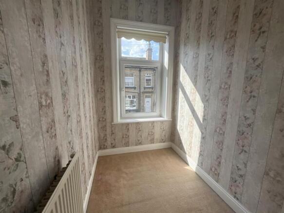 3 bed Terraced for sale Image 10