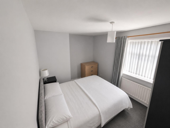2 bed Terraced to rent Image 5