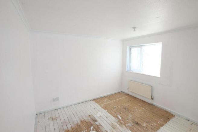 Johnpye property 28 Reigate Walk7.JPG