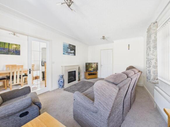 2 bed Park Home for sale Image 4