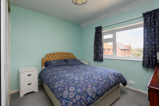 3 bed Terraced for sale Image 9