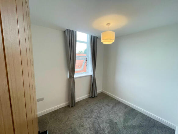 1 bed Apartment to rent Image 12
