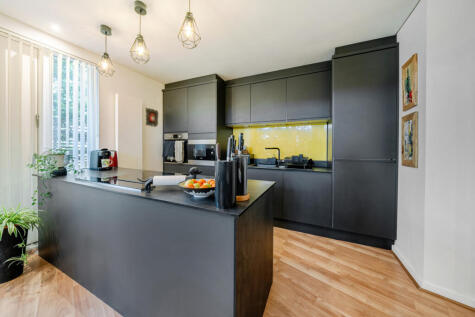 West Parkside, Greenwich Peninsula