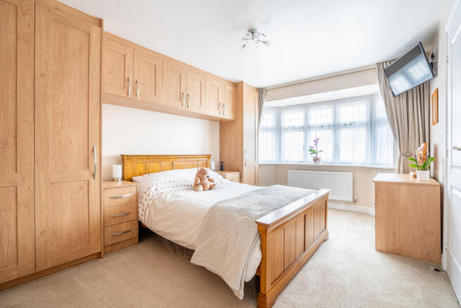 4 bed Detached for sale Image 10
